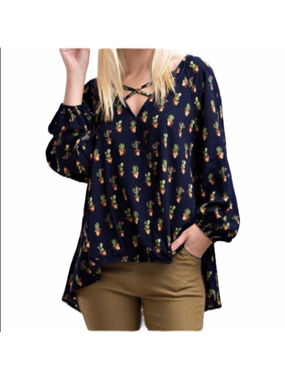 Chloah cactus criss cross v-neck tunic top oversized blue size small